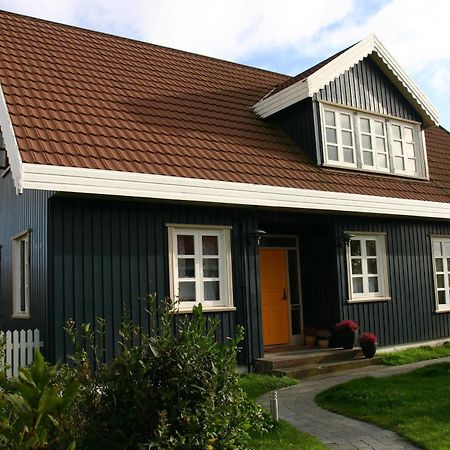 Guesthouse Heba Stokkseyri ภายนอก รูปภาพ