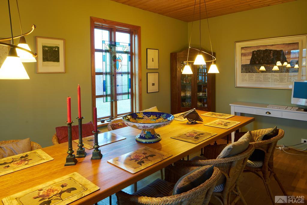 Guesthouse Heba Stokkseyri ภายนอก รูปภาพ