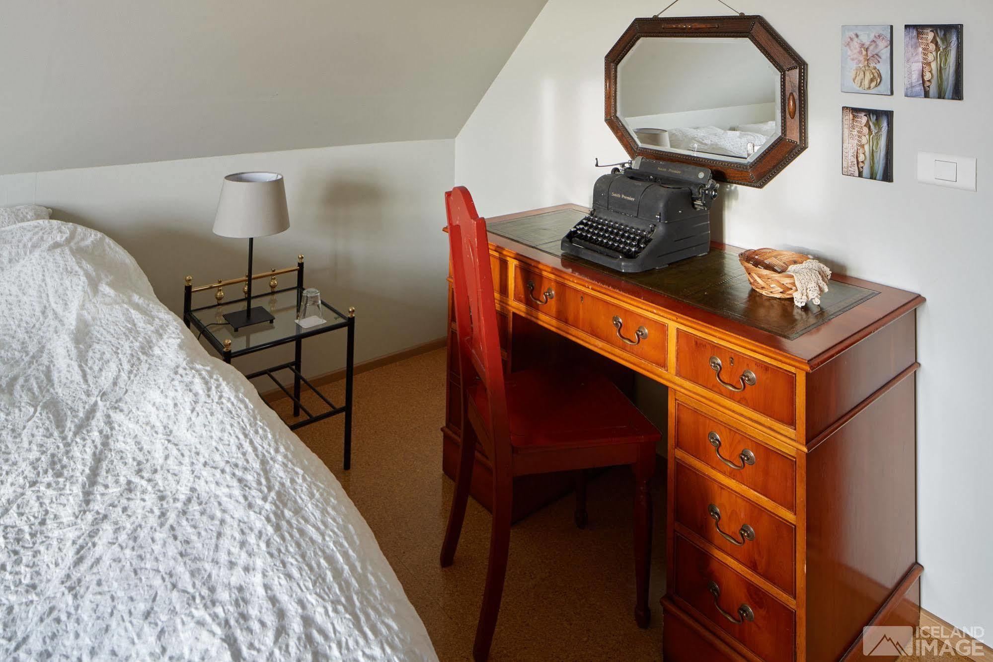 Guesthouse Heba Stokkseyri ภายนอก รูปภาพ