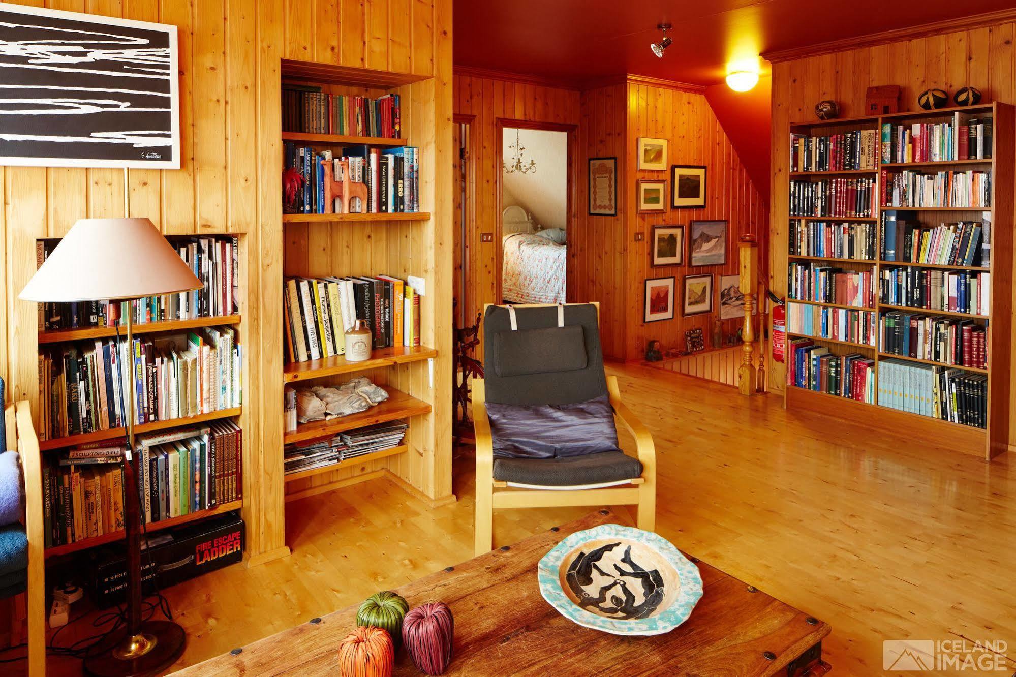 Guesthouse Heba Stokkseyri ภายนอก รูปภาพ