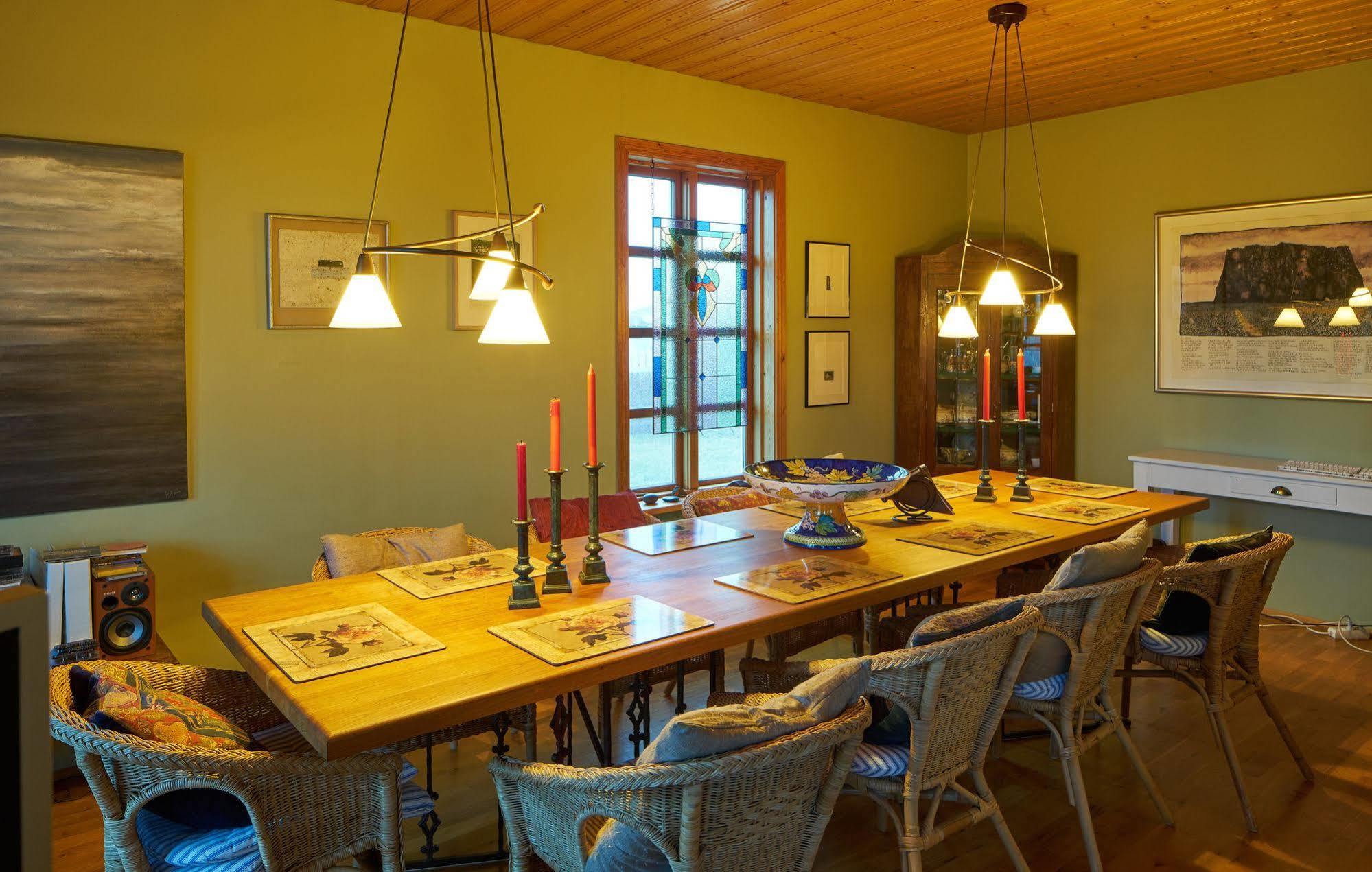 Guesthouse Heba Stokkseyri ภายนอก รูปภาพ